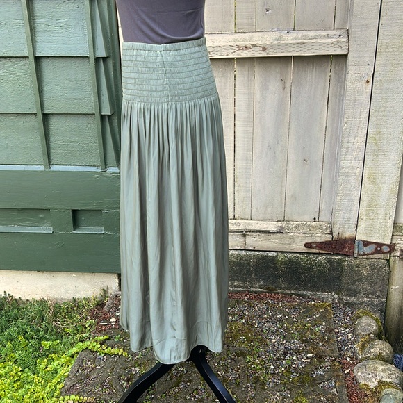 J.Jill XSP Smocked Waist Skirt - Picture 2 of 8